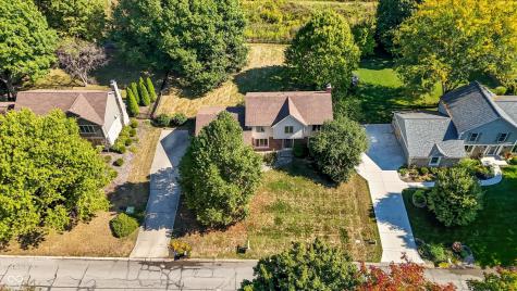 735 Sugarbush Drive Zionsville IN 46077