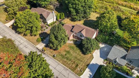 735 Sugarbush Drive Zionsville IN 46077