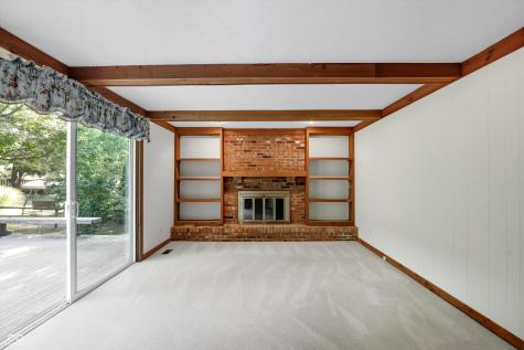 735 Sugarbush Drive Zionsville IN 46077