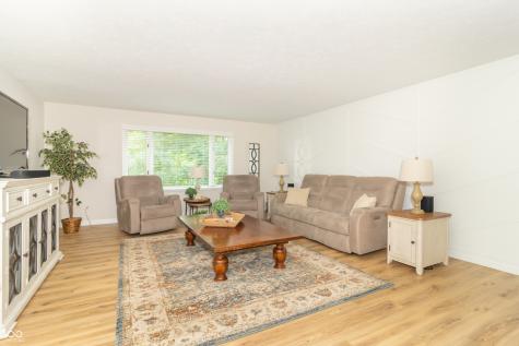 8429 Catamaran Drive Indianapolis IN 46236