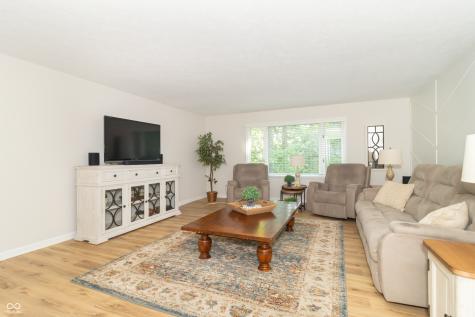8429 Catamaran Drive Indianapolis IN 46236