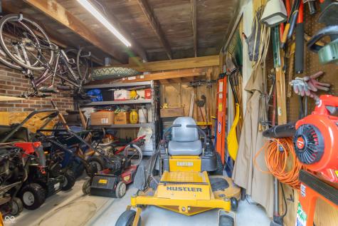 8429 Catamaran Drive Indianapolis IN 46236