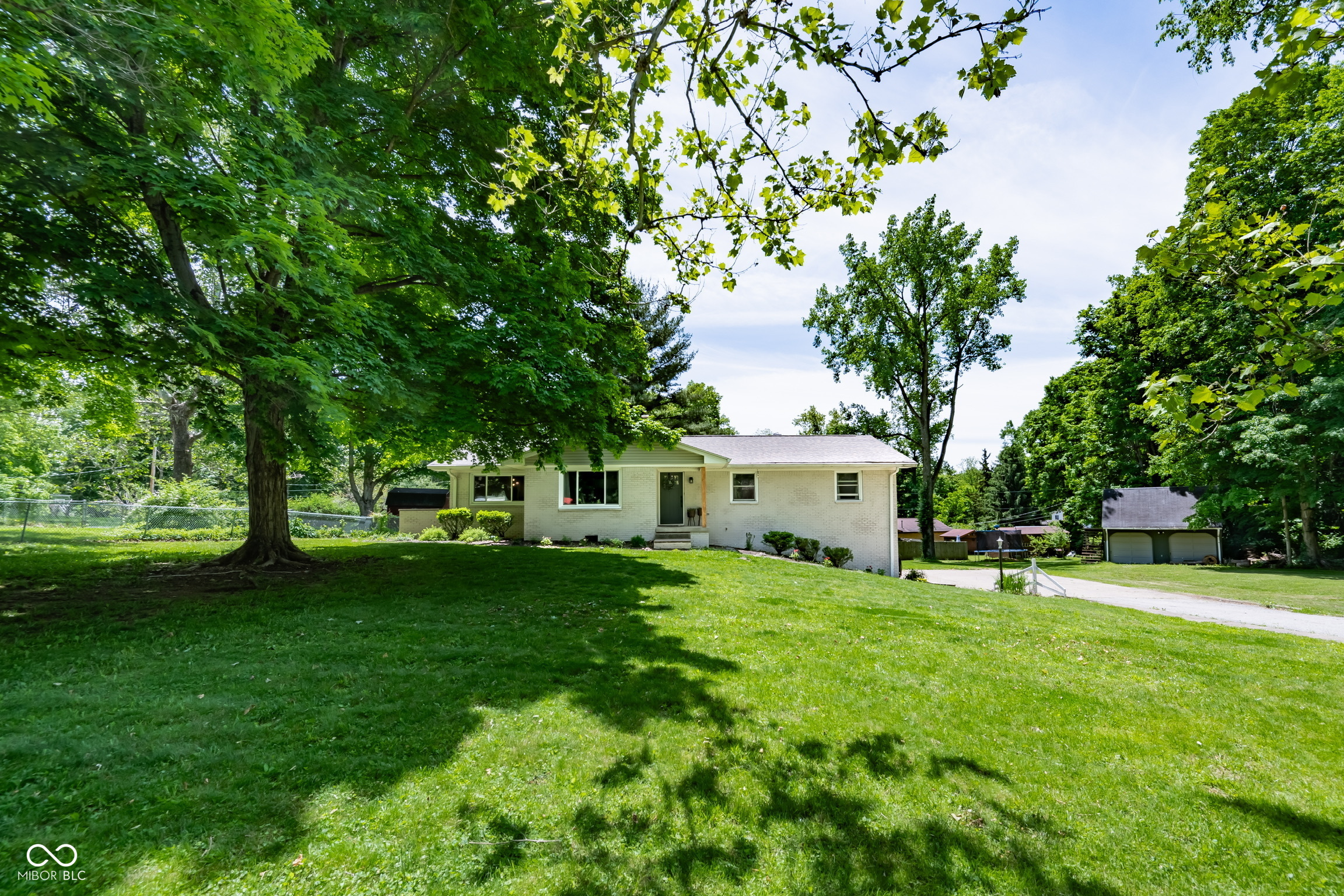 6799 Lakeshore Drive Avon IN 46123