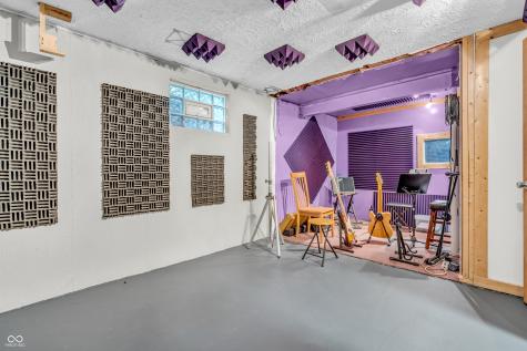 4232 Briarwood Drive Indianapolis IN 46250
