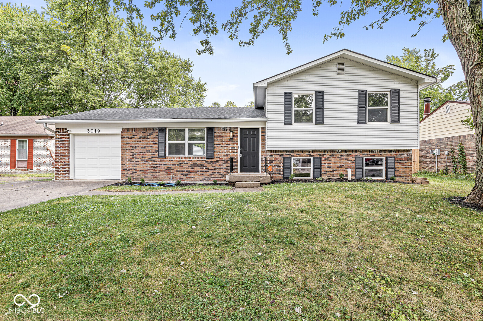 3019 Acoma Drive Indianapolis IN 46235