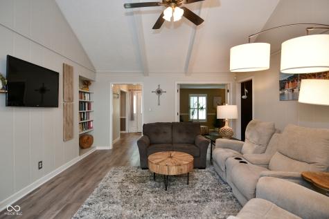 5028 Beechwood Circle Avon IN 46123