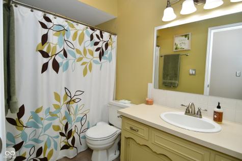 5028 Beechwood Circle Avon IN 46123