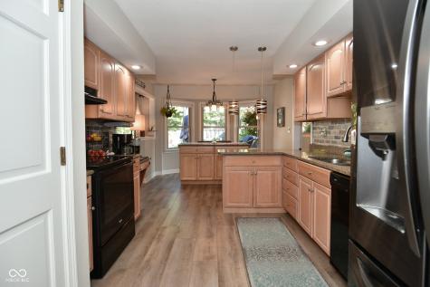 5028 Beechwood Circle Avon IN 46123