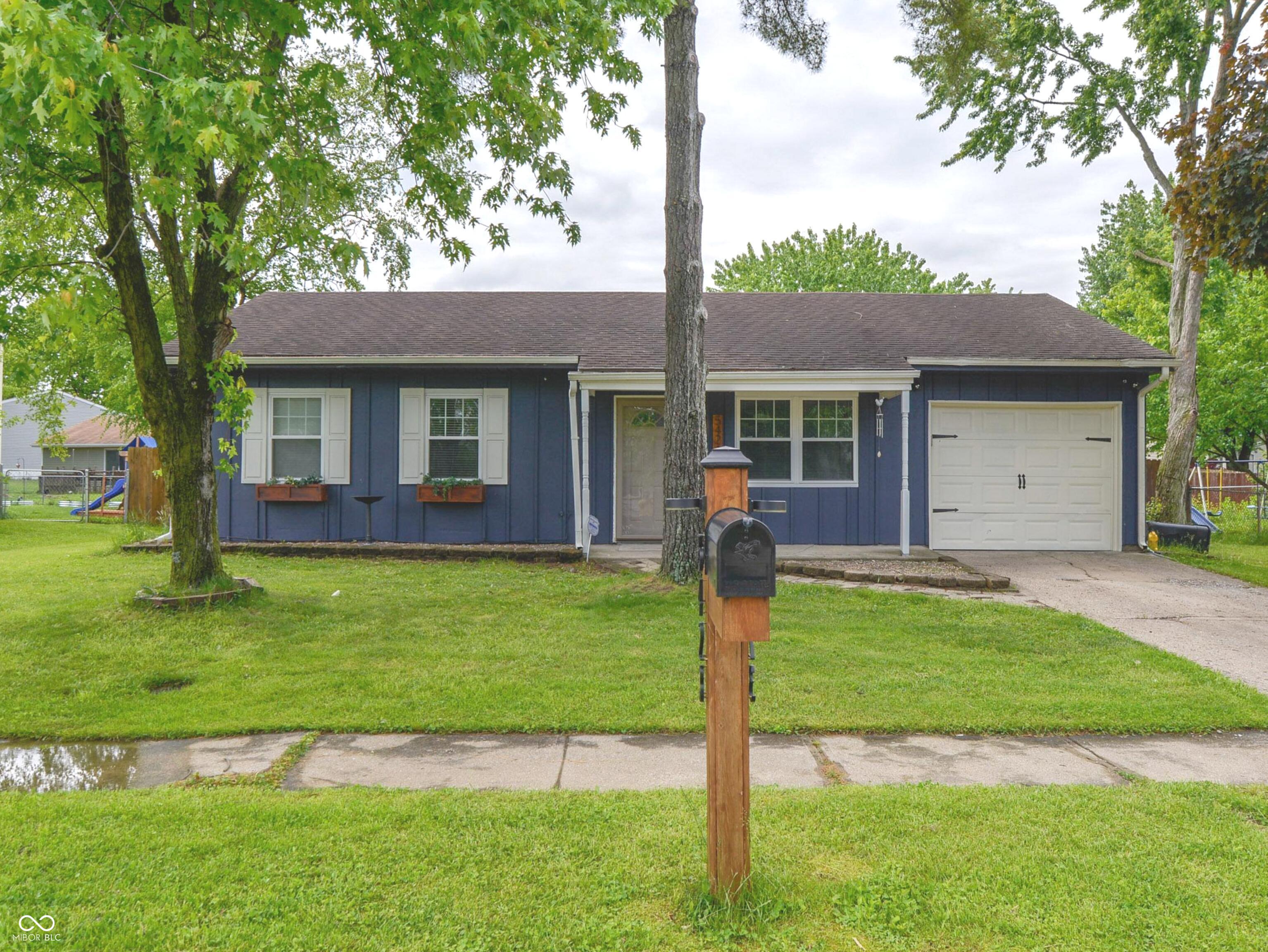 5423 Lobo Drive Indianapolis IN 46237