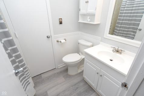 5423 Lobo Drive Indianapolis IN 46237