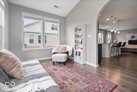 6212 Colonial Drive Whitestown IN 46075