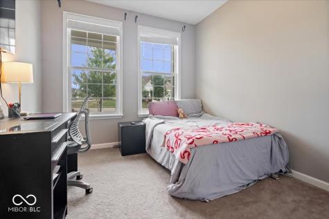 6212 Colonial Drive Whitestown IN 46075