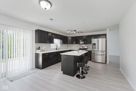 6703 Wimbledon Drive Zionsville IN 46077