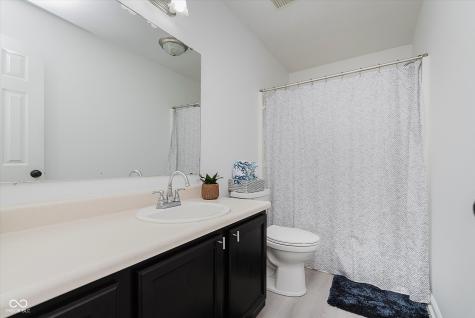 6703 Wimbledon Drive Zionsville IN 46077