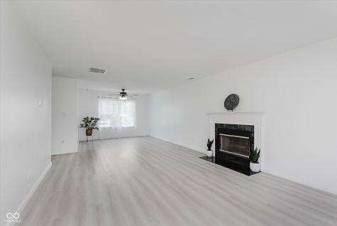 6703 Wimbledon Drive Zionsville IN 46077