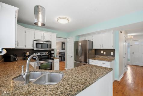 1067 Arlington Court Carmel IN 46280