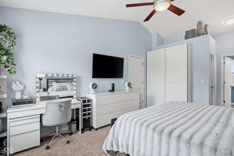 1067 Arlington Court Carmel IN 46280