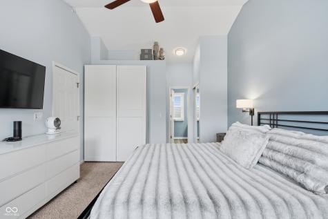 1067 Arlington Court Carmel IN 46280