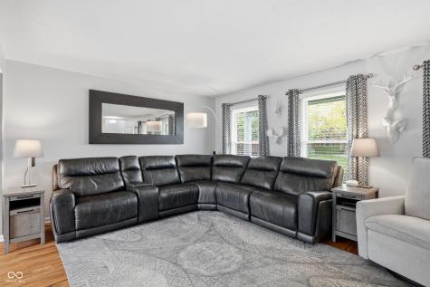 1067 Arlington Court Carmel IN 46280