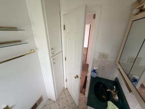 3728 N Dequincy Street Indianapolis IN 46218