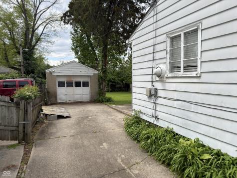 3728 N Dequincy Street Indianapolis IN 46218