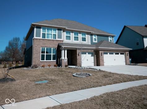 902 Garrison Drive Greenwood IN 46143