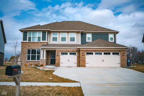 902 Garrison Drive Greenwood IN 46143