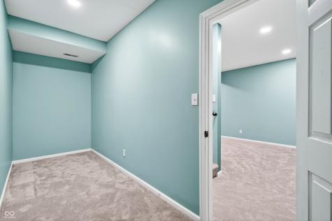 6054 Leatherback Drive Columbus IN 47201