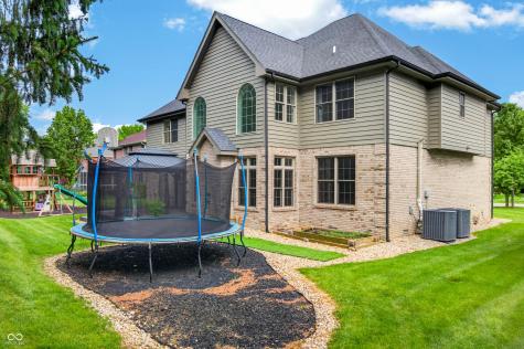 6054 Leatherback Drive Columbus IN 47201