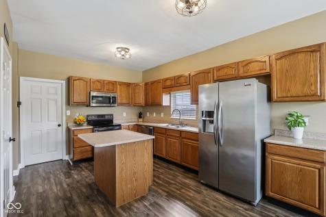6540 Cougar Court Indianapolis IN 46237