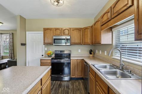 6540 Cougar Court Indianapolis IN 46237