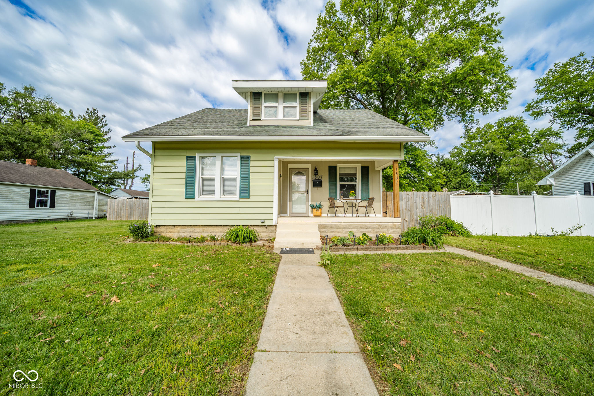 1807 S 11th Street Terre Haute IN 47802