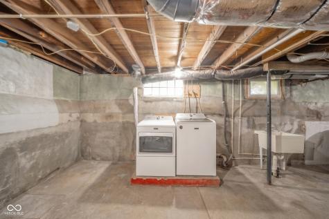 1807 S 11th Street Terre Haute IN 47802