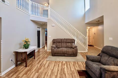 25 English Green Westfield IN 46074