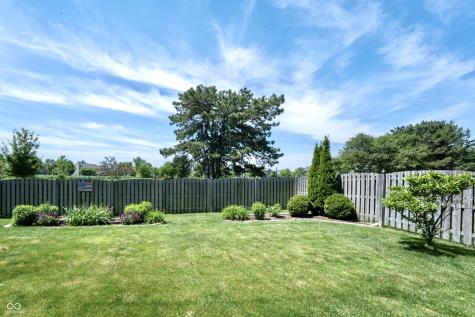 25 English Green Westfield IN 46074