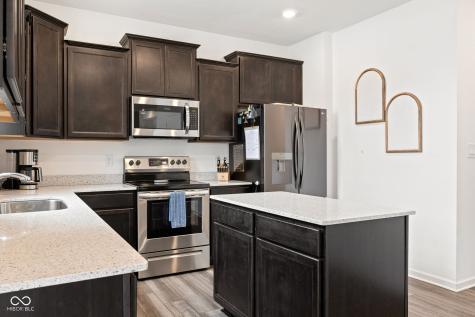 4407 Ringstead Way Indianapolis IN 46235