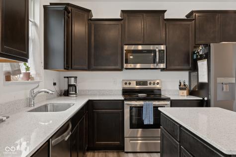 4407 Ringstead Way Indianapolis IN 46235