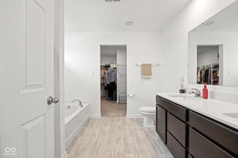 4407 Ringstead Way Indianapolis IN 46235