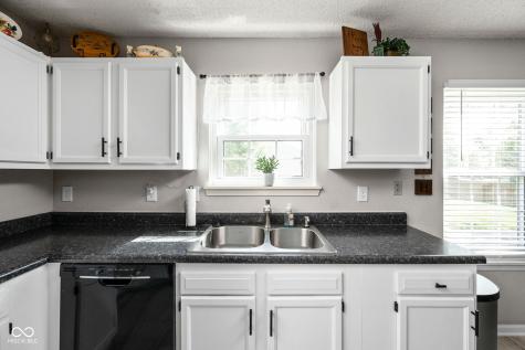409 Lockerbie Lane Pittsboro IN 46167