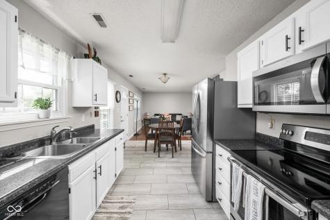 409 Lockerbie Lane Pittsboro IN 46167