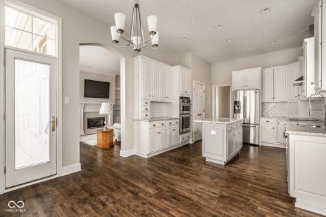 11164 Parkside Crescent Carmel IN 46032
