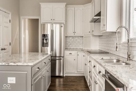 11164 Parkside Crescent Carmel IN 46032