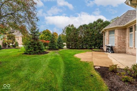 11164 Parkside Crescent Carmel IN 46032