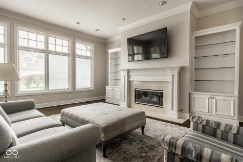 11164 Parkside Crescent Carmel IN 46032
