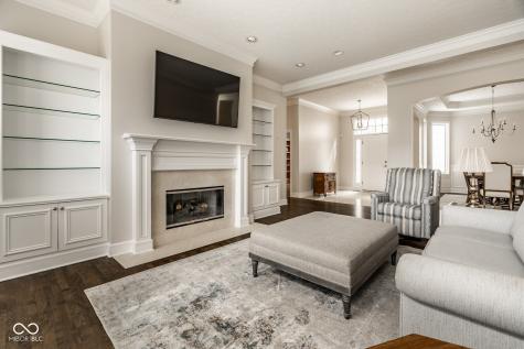 11164 Parkside Crescent Carmel IN 46032