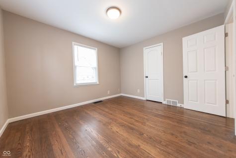 1609 Meridian Street Columbus IN 47201