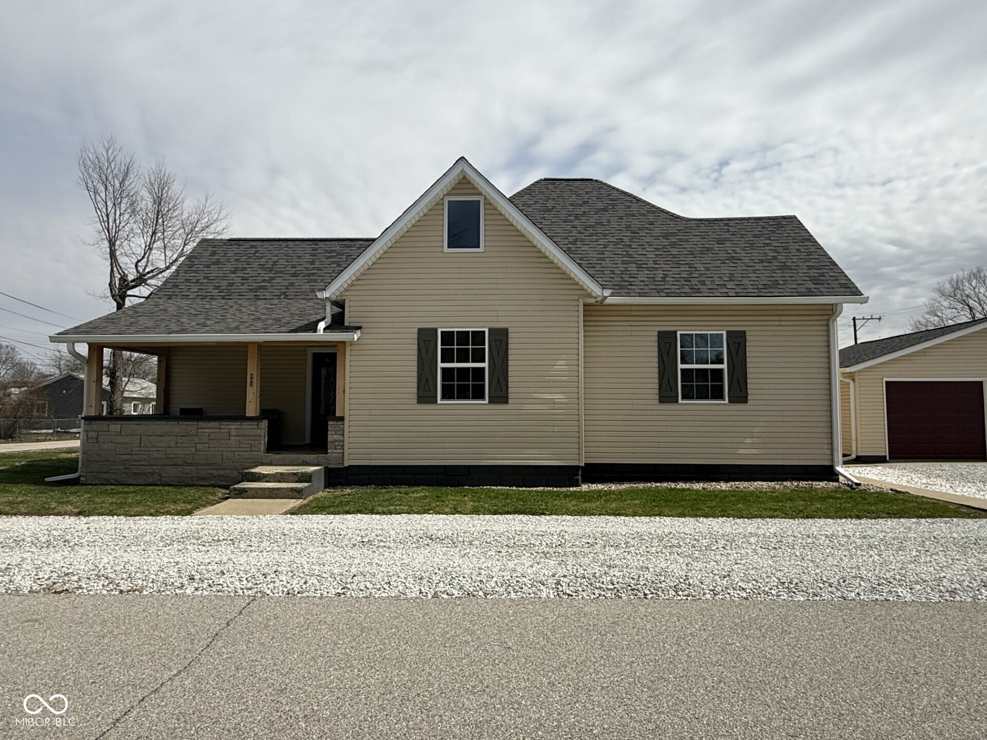 402 S Mulberry Street Fairland IN 46126
