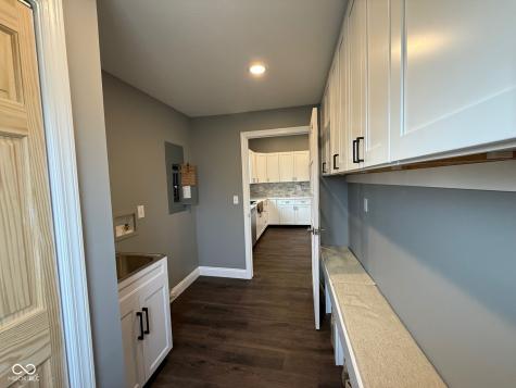 402 S Mulberry Street Fairland IN 46126