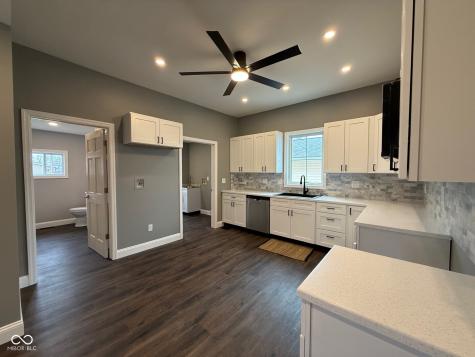 402 S Mulberry Street Fairland IN 46126