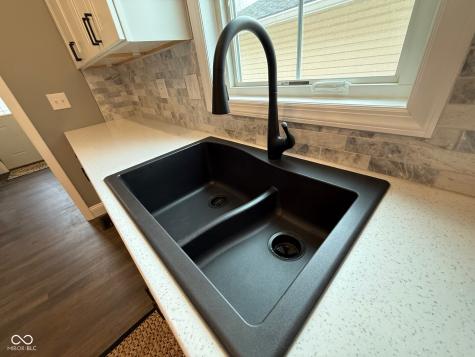 402 S Mulberry Street Fairland IN 46126